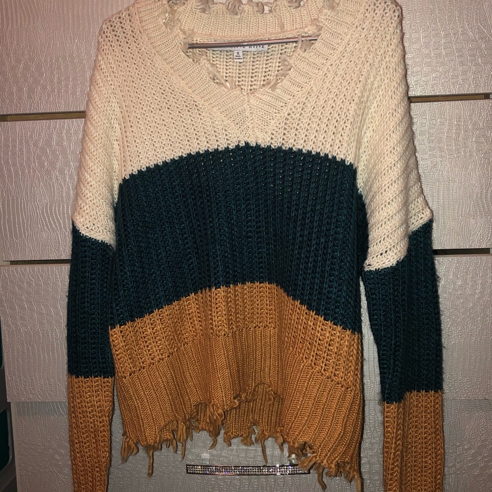 Brand new fall sweater 🥺